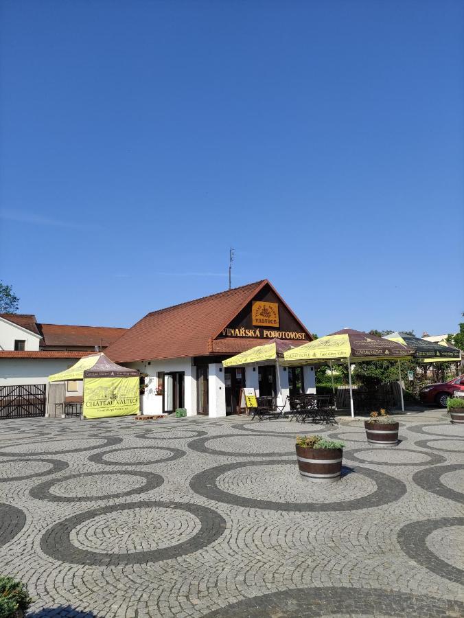 Ferienwohnung Ubytovani Ema Valtice Exterior foto